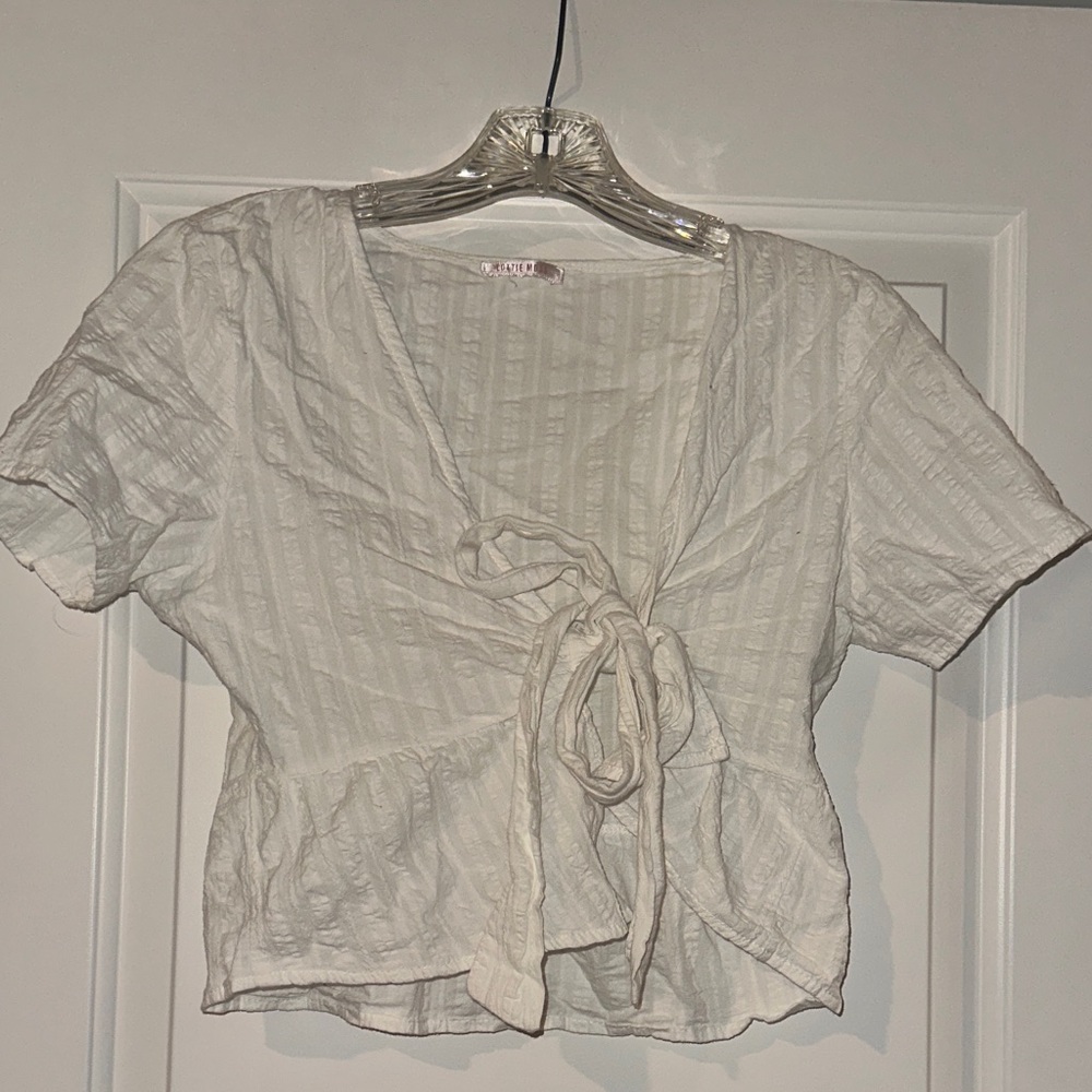 Women's White Tie-Front Textured Blouse
